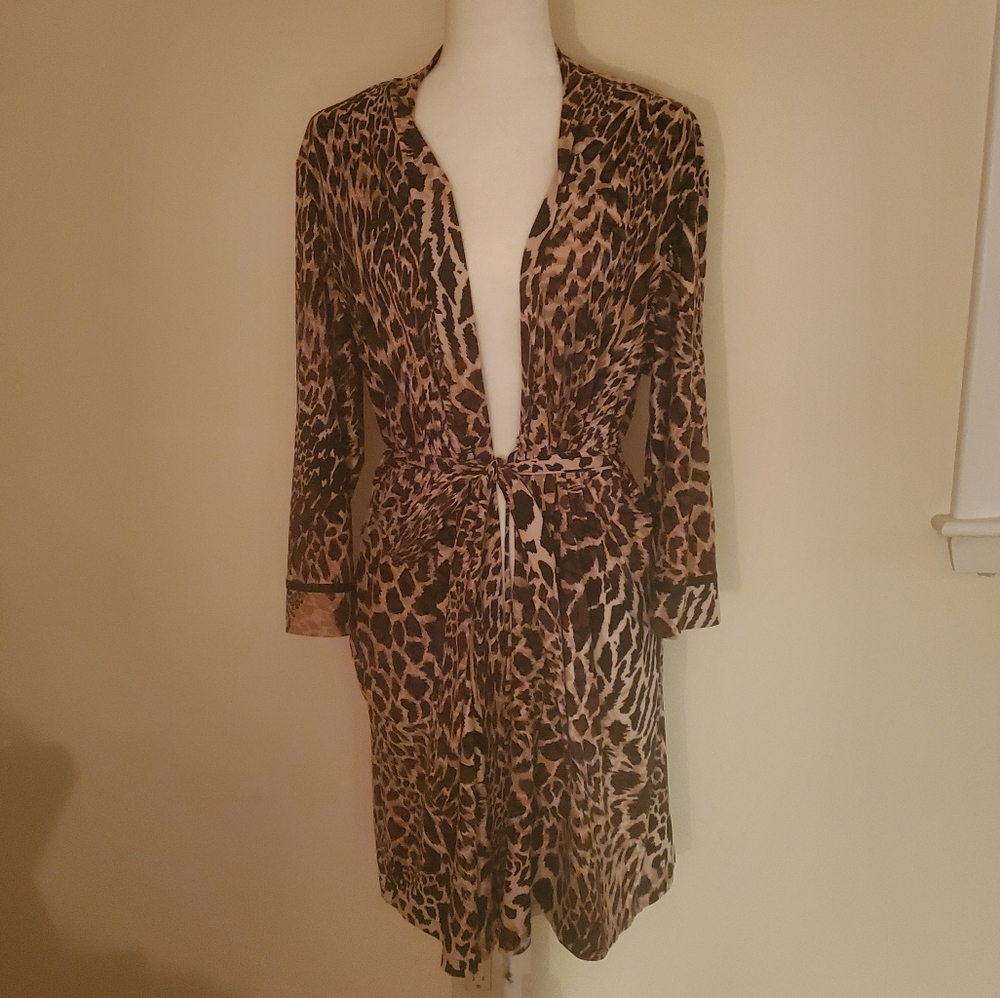 Linea Donatella Leopard Print Robe